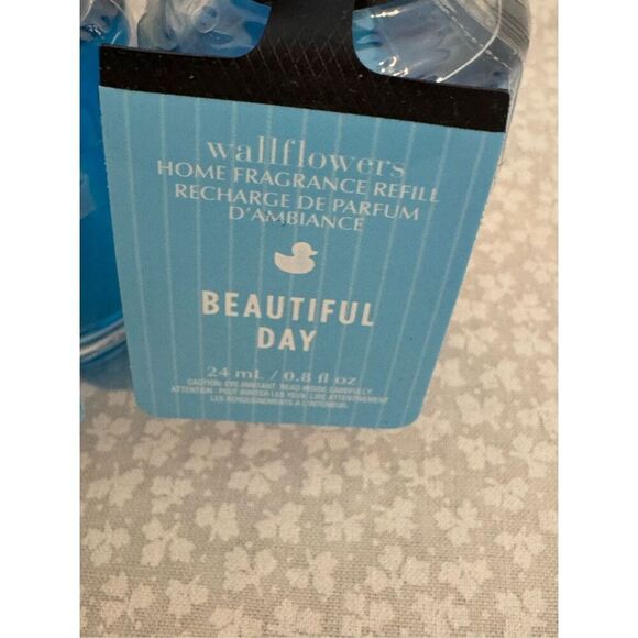 Bath and Body Works BEAUTIFUL DAY 4 Wallflower Refills - Picture 2 of 5